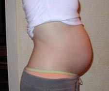 Живот на 22-ой неделе беременности