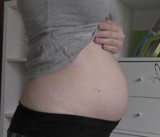 Живот на 34-ой неделе беременности